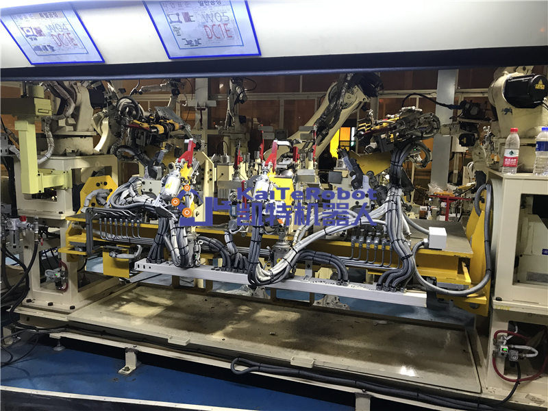 汽車配件-後扭力（lì）梁